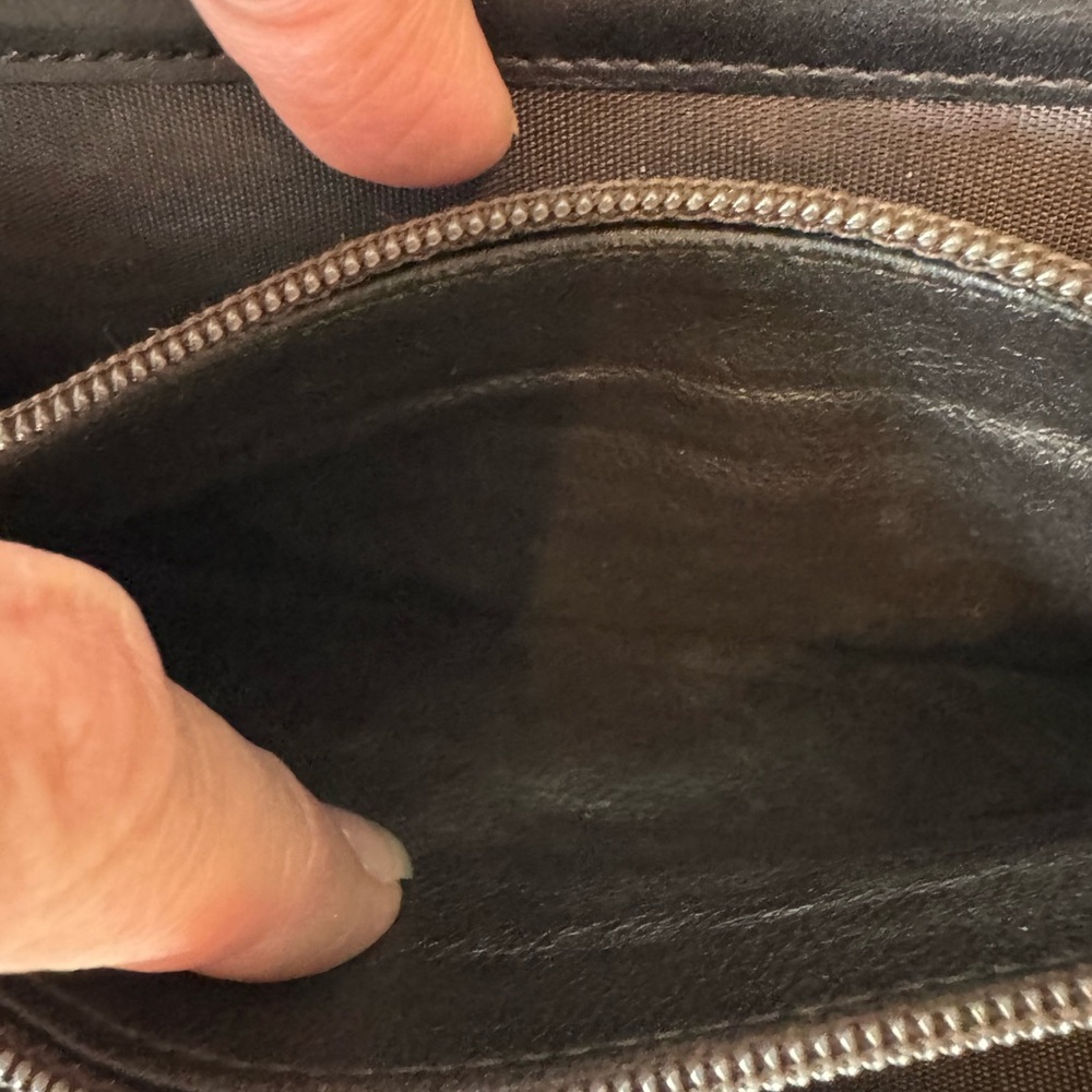 Authentic Gucci Vintage Horsebit Wallet in good condition - Picture 8 of 12